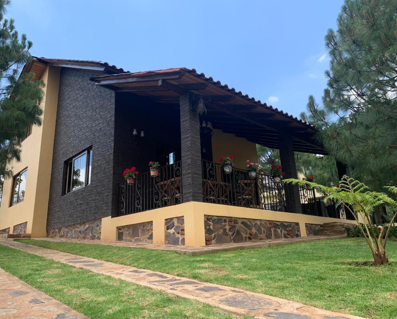 Cabana No.4 Puerta Del Bosque Mazamitla. Extérieur photo